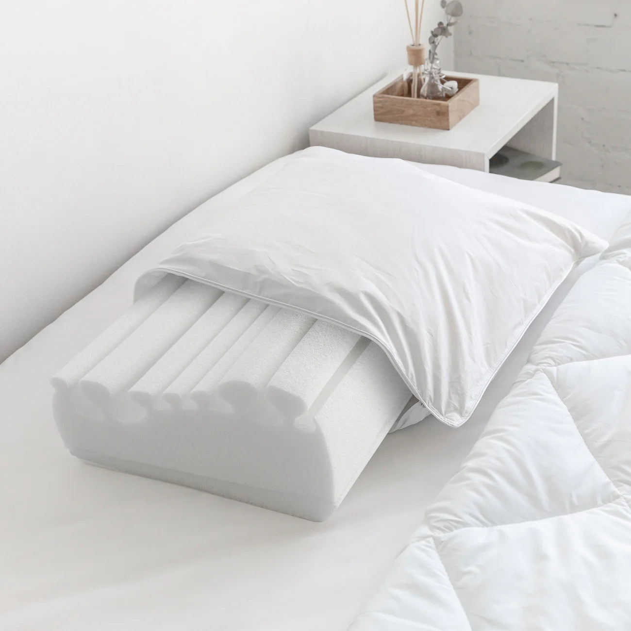 Astro LuxuryDreams Pillow – Relieves Pressure from Your Shoulders